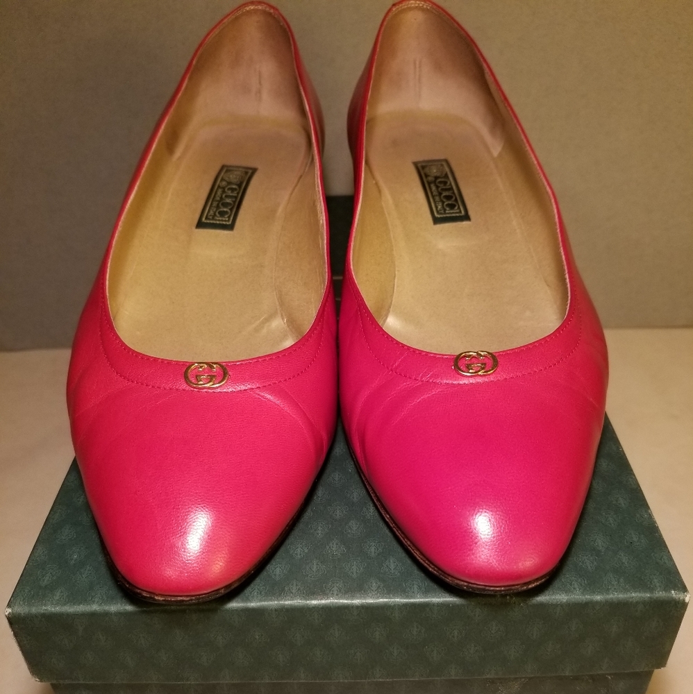 Cherry red vintage Gucci womens heels